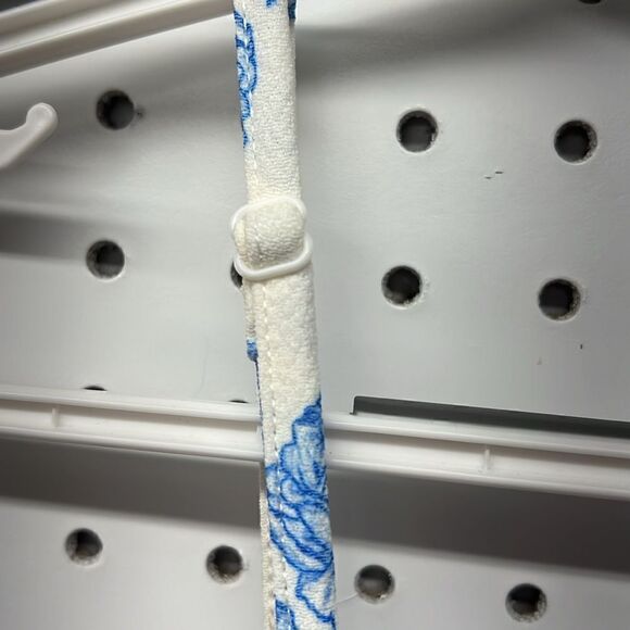 Knit Blue and White Casual Floral Sundress with 2 layer skirt and fitted bodice - Picture 11 of 16